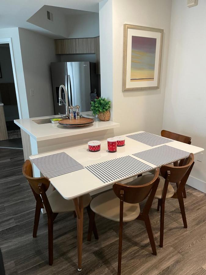 Lovely 2/2 Apartment In Heart Of Santa Monica With Free Parking Los Angeles Bagian luar foto